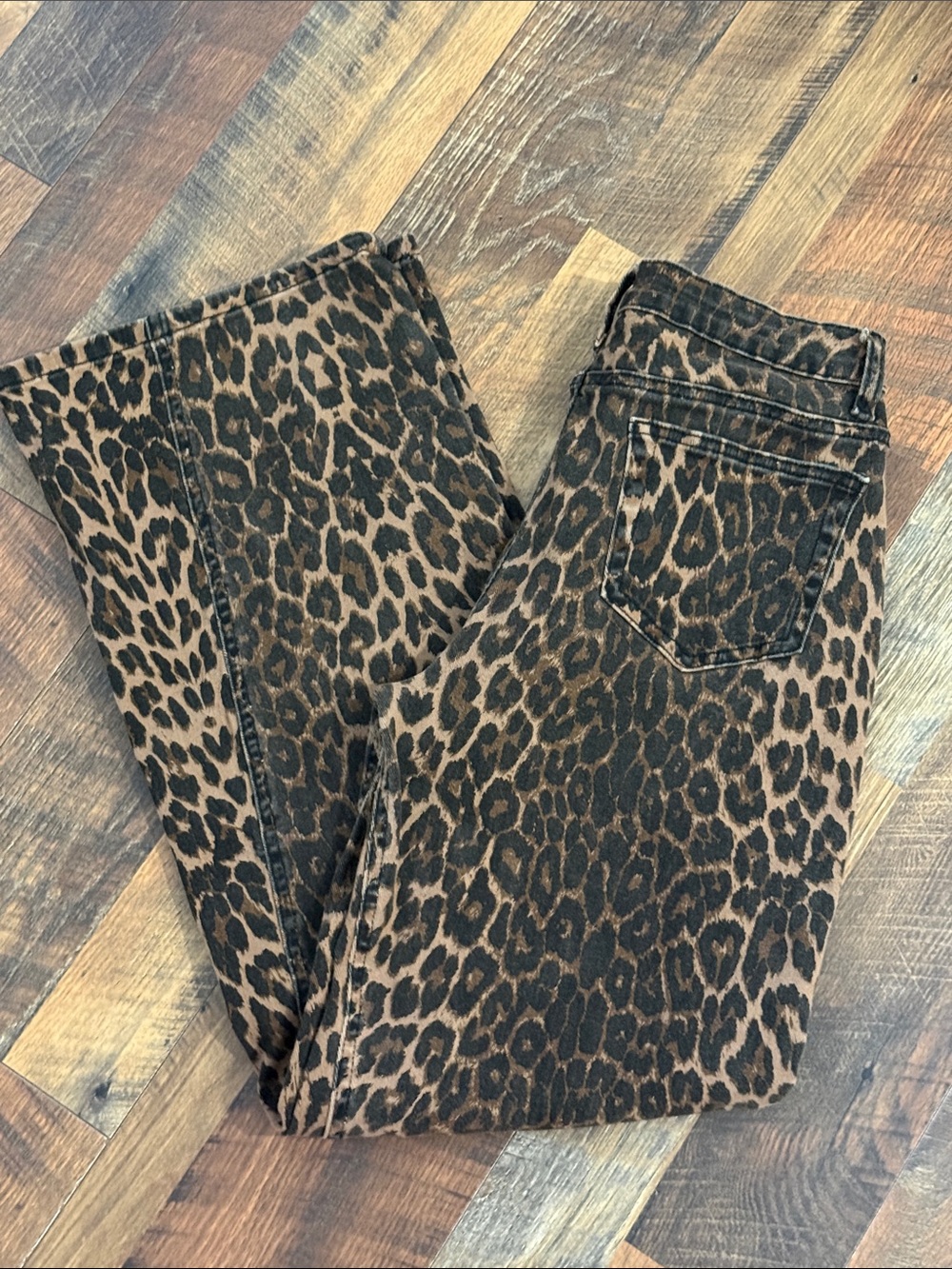 Heart Hips Leopard Print Wide Leg Jeans Size Medium Animal Print Denim - Picture 1 of 10